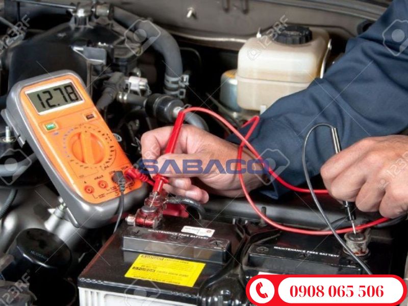 kiểm tra điện xe hino 2