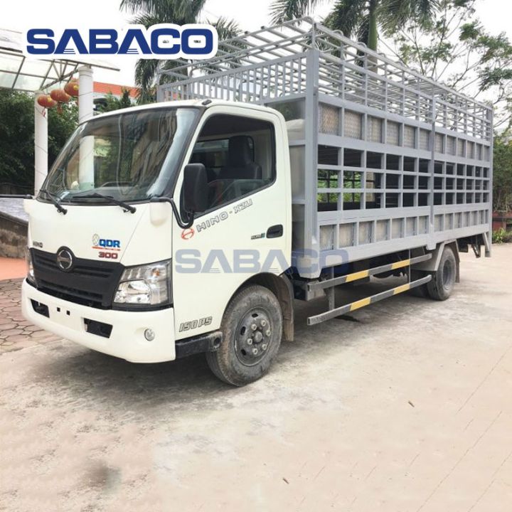 Xe tải Hino 300 thùng chở gia súc XZU352L – 130MDL