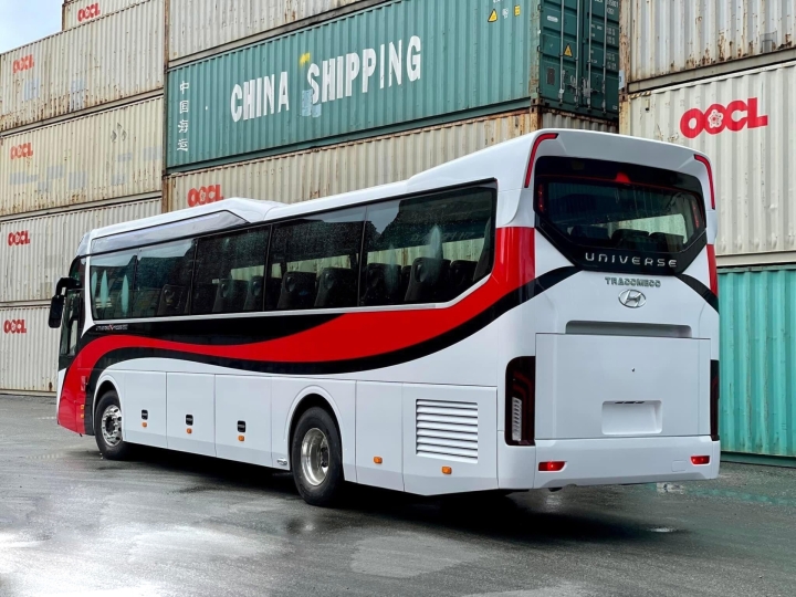XE TRACOMECO UNIVERSE NOBLE EX 47 CHỖ WEICHAI – 430PS